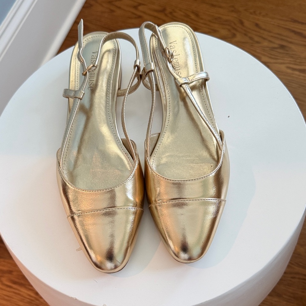 Vaslemuse Metallic Gold Slingback Sandals, Size 10